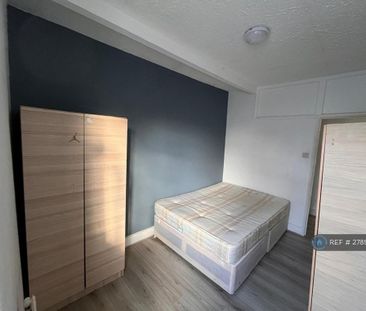 3 bedroom maisonette to rent - Photo 3