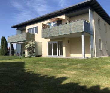 Helle 3-Zimmer Wohnung mit Loggia, Balkon und Parkplatz - Foto 1