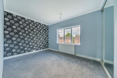 3 bedroom semi-detached house to rent - Photo 4