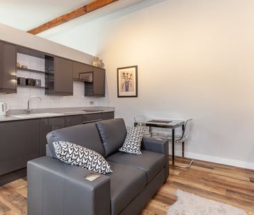 Wroxton Lane Horley OX15 - Photo 2