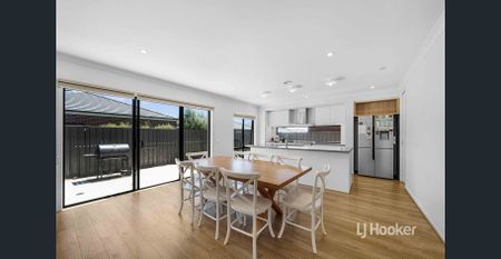 Located in the Cornerstone Estate! APPLICATIONS NOW OPEN - Photo 5