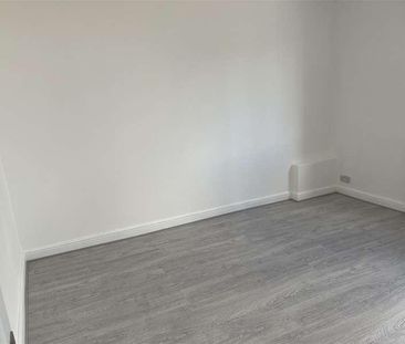 Moredon, Swindon, SN25 - Photo 6