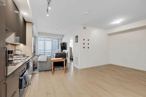 28 Freeland Street #1910 - Photo 1