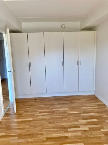 Lys 2-værelses lejlighed med altan i Aalborg - Photo 5