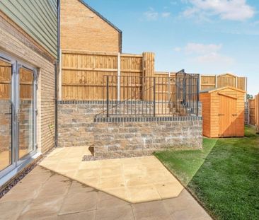 3 bedroom semi-detached house to rent - Photo 4