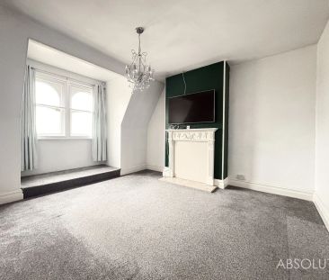 2 bed flat to rent in 2 Queens Park Road, Paignton, TQ4 - Photo 1