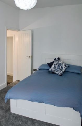 Room in a Shared House, Highfield Road, L13 - Photo 3