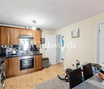 Orpington Gardens, London, N18 - Photo 6