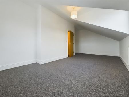 2 bedroom maisonette to rent - Photo 2