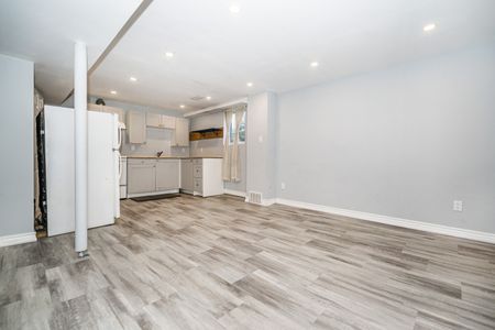 For Lease - 34 Blue Anchor Trail Unit# Bsmt, Toronto, Ontario - Photo 3