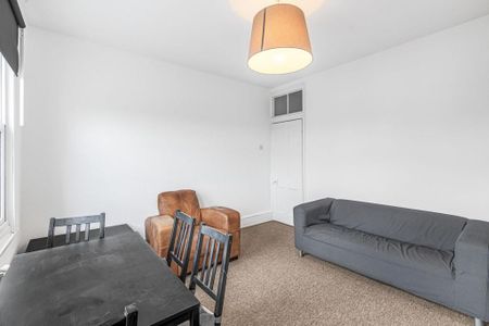 2 bedroom property to rent - Photo 3