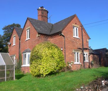 2 bedroom semi-detached house to rent - Photo 6