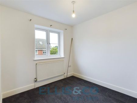 3 bedroom terraced house to rent - Photo 2