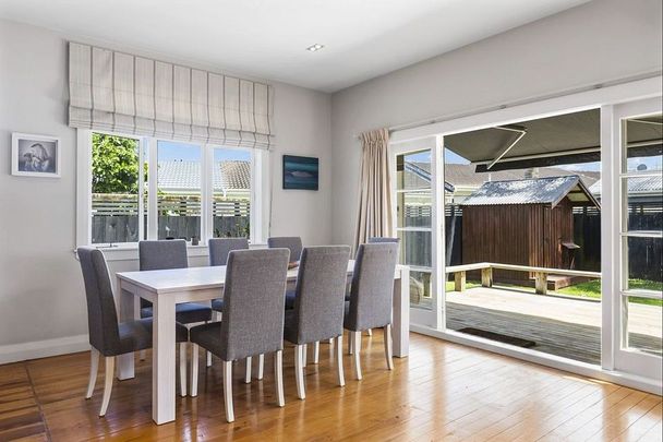 Charming Onehunga Family Home - Photo 1