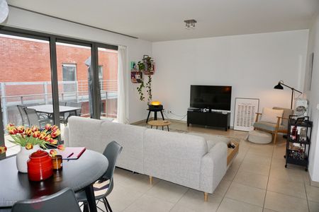 Recent appartement met 2 slaapk, terras en autostaanplaats. - Photo 5