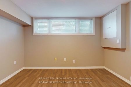 For Lease - 75 Millard Avenue Unit# Basement, Newmarket, Ontario - Photo 4
