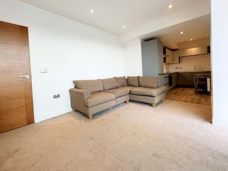 2 bedroom flat to rent - Photo 4
