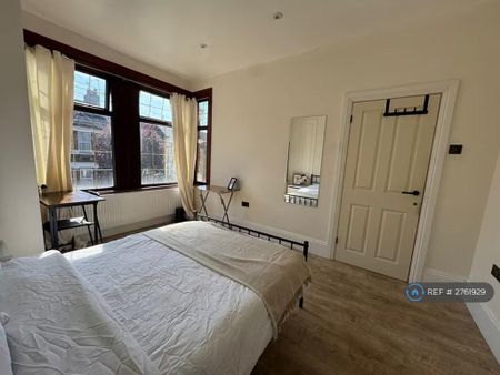 5 bedroom terraced house to rent - Photo 4