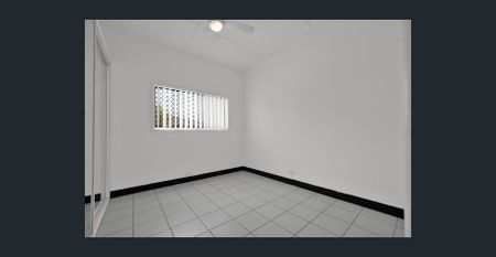 RENOVATED FAMILY HOME BY THE SEA - Photo 3