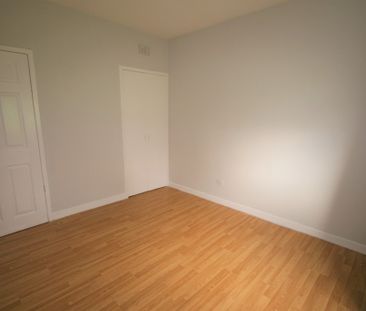 Gantock Crescent, 2 Bedroom Unfurnished Apartment, Cranhill – Avail... - Photo 5