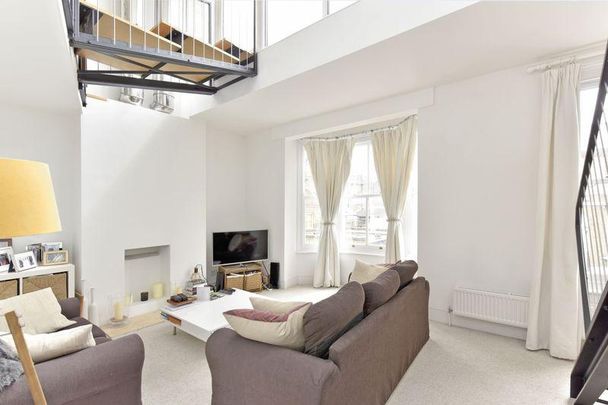 2 bedroom maisonette to rent - Photo 1