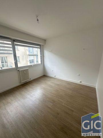 Location Appartement 4 pièces 112m² - Photo 4