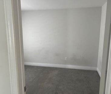 For Lease - 59 Grassbank Road, Brampton, Ontario - Photo 3