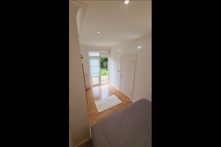 Room in a Shared Flat, Woodmansterne Road, SW16 - Photo 2