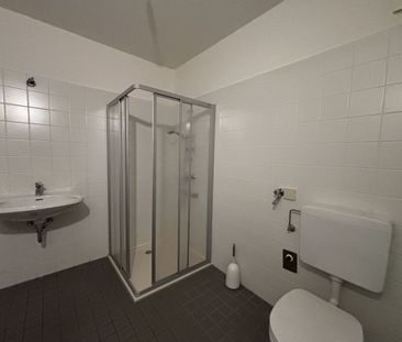 Helle 1-Zimmer-Wohnung mit Balkon und abgetrennter Küche - Photo 5