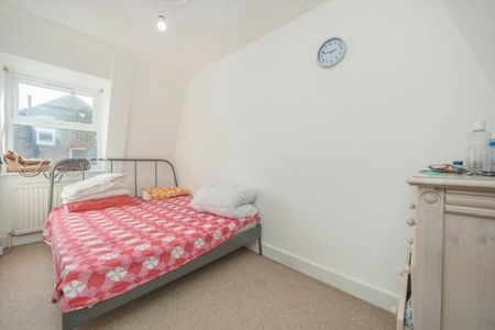 Madeley Road, W5, London - Photo 4