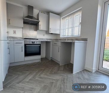 3 bedroom semi-detached house to rent - Photo 3