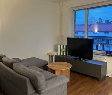 Gamla Huddingevägen, Älvsjö - Photo 1