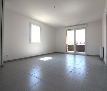 LA SALVETAT ST GILLES / Location Appartement 2 Pièces 45 m² - Photo 1