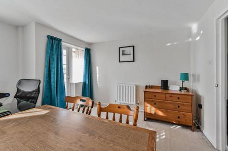 3 bedroom maisonette to rent - Photo 3