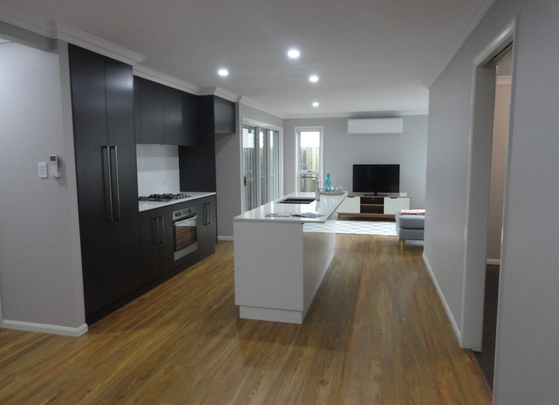 Stylish Modern 2-bedroom unit - Photo 1