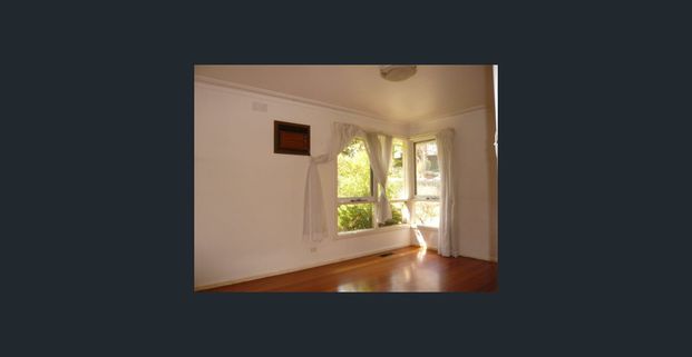 Convenient family home in the heart of Burwood - Photo 1