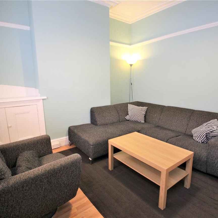 Burley Lodge Terrace, Hyde Park, LS6 1QD, Leeds - Photo 1