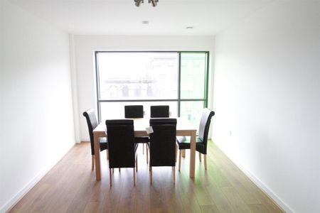 Yeoman Court, London - Photo 3