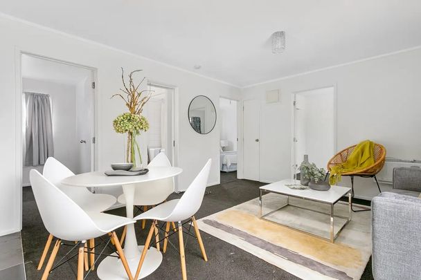 Cute & Cosy @ Luke - Photo 1