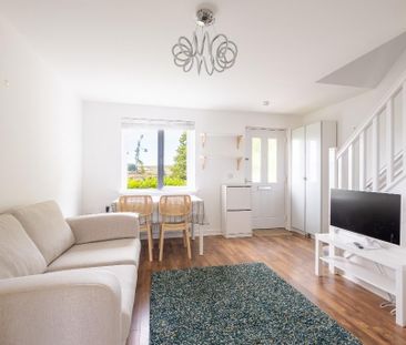 2 bedroom terraced house to rent - Photo 1