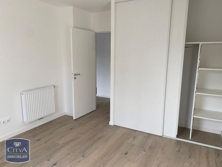 Location Appartement 2 pièces 43m² ST CYR SUR LOIRE 37540 - Photo 3