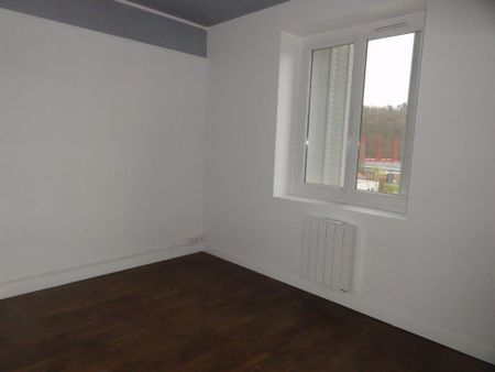 Location Appartement 3 pièces 65m² LE CREUSOT 71200 - Photo 5