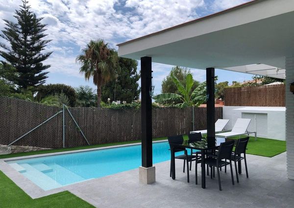 Sitges, Catalonia 08870