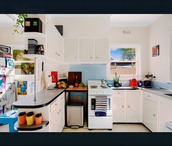 3 Bed, 1 Bath - Photo 6