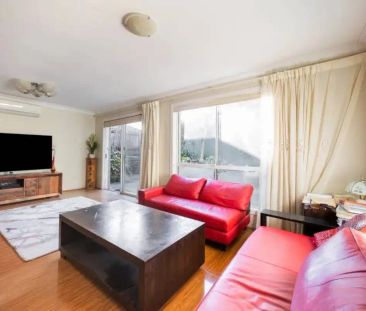 “Prime location close to top schools” - Photo 6