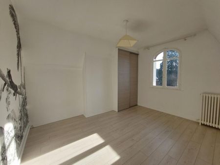 Location Appartement 3 pièces 51m² MONT ST AIGNAN 76130 - Photo 3