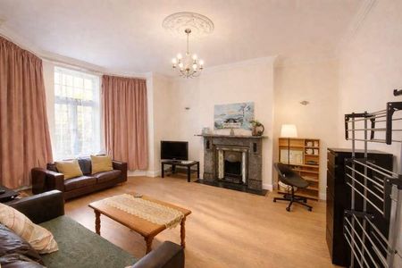 Hale Lane, Mill Hill, NW7 - Photo 2