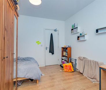 6 bedroom house to rent - Photo 3