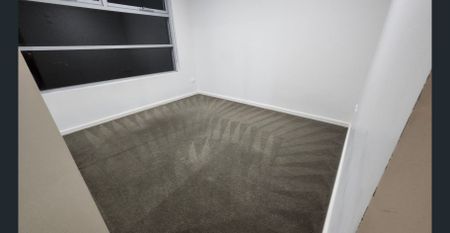 Opposite the University of Sydney- Unfurnished two bedroom apartment , 6 months lease available - Photo 3