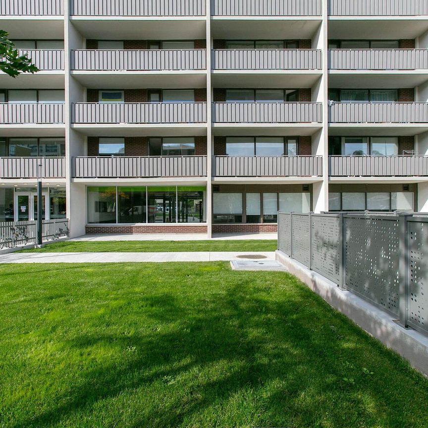 For Lease - 666 Spadina Avenue Unit# 2101, Toronto, Ontario - Photo 1